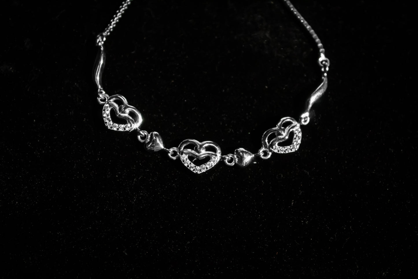 925 Sterling Silver Smiley Hearts Bracelet - Zubee Silver