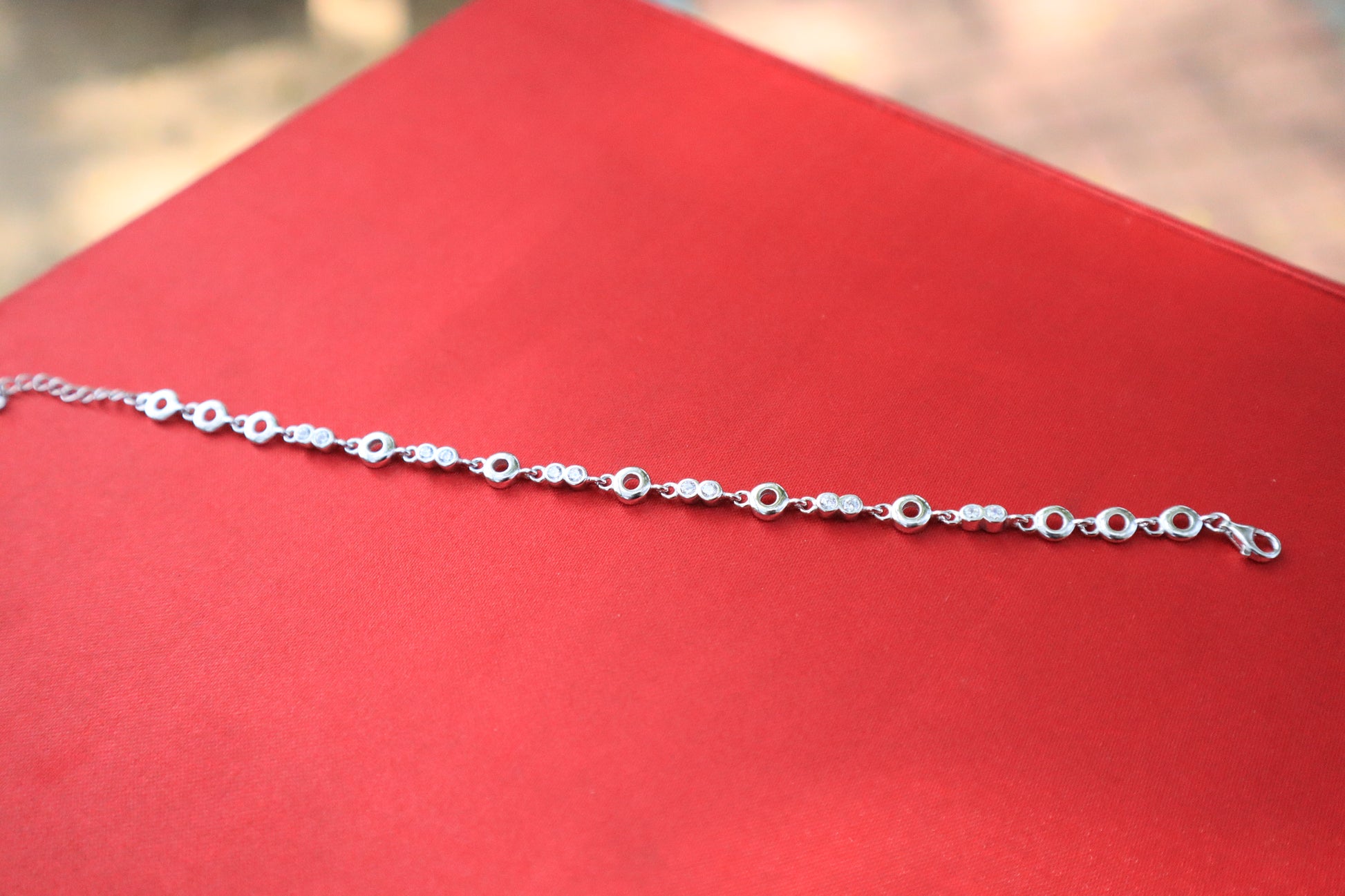 Sterling Silver Bracelet with Round White Stone