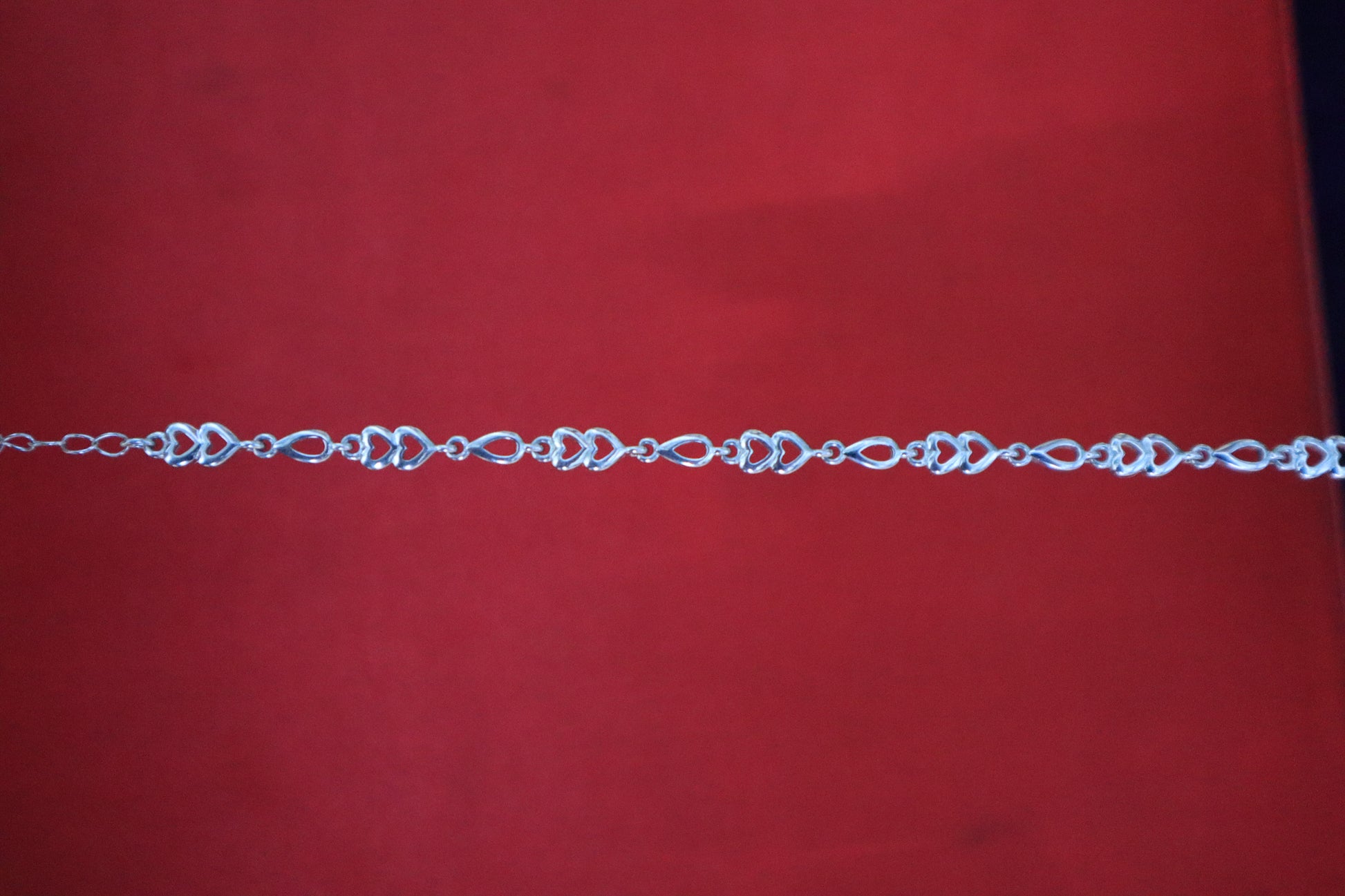 925 Sterling Silver Tiny Hearts Bracelet