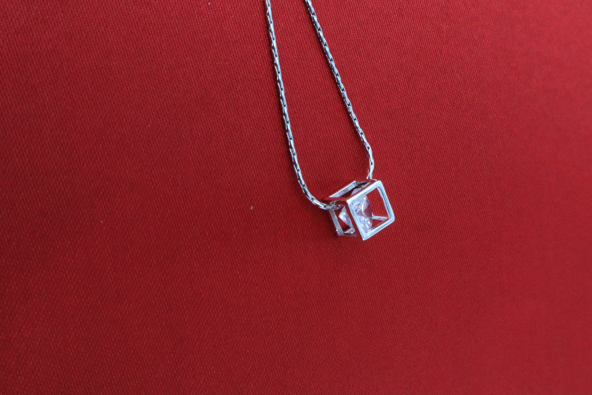 925 Sterling Silver Cube Stone Pendant Chain