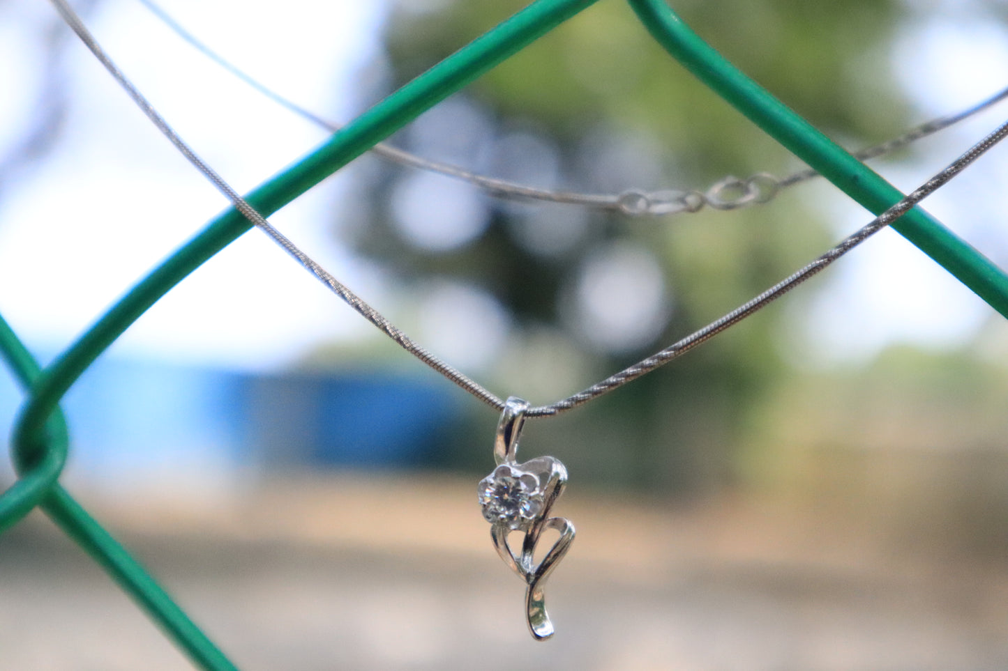 Silver Platted Single Stone Pendant Chain