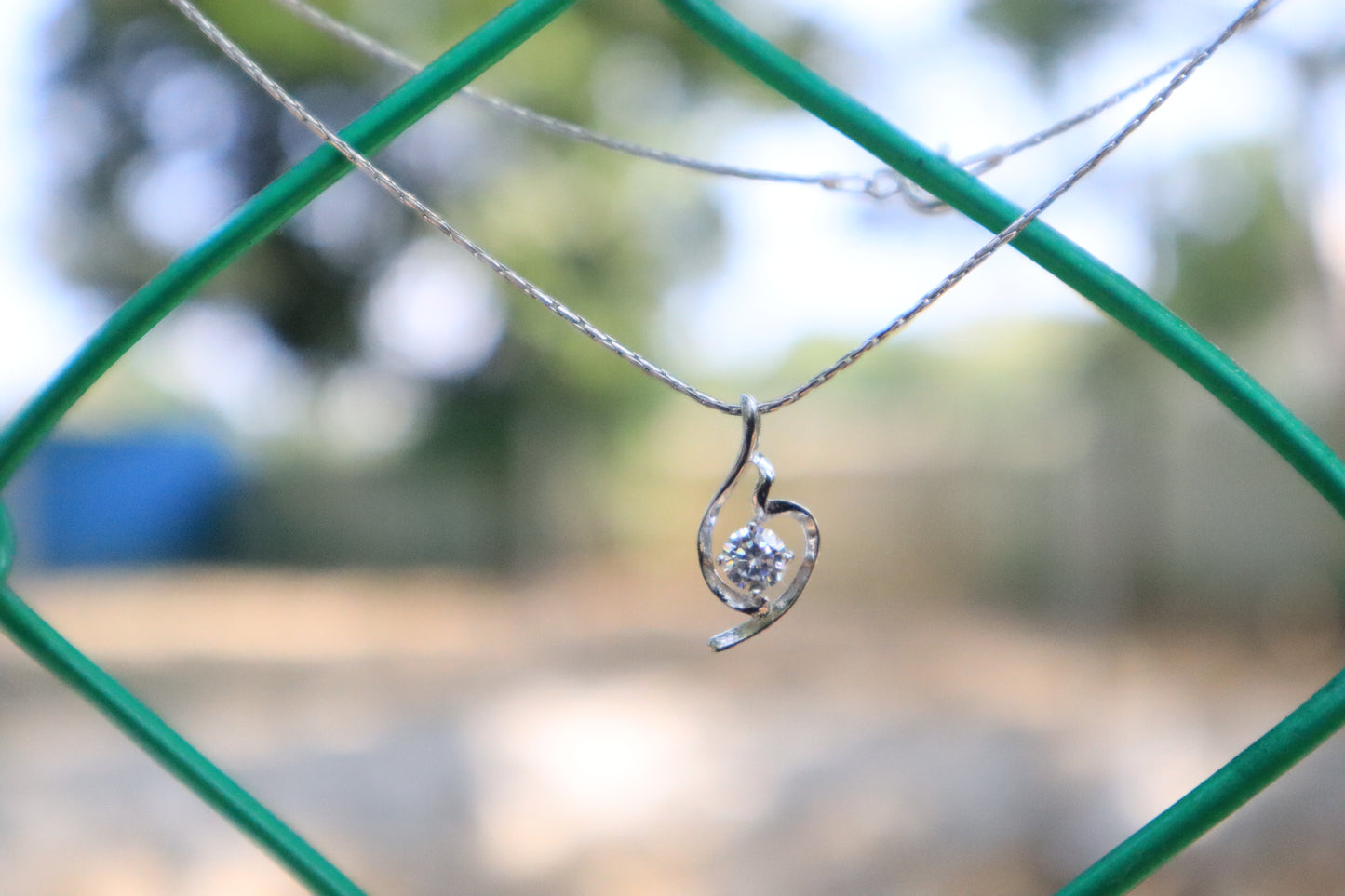 925 Sterling Silver Falling Dew Pendant Chain