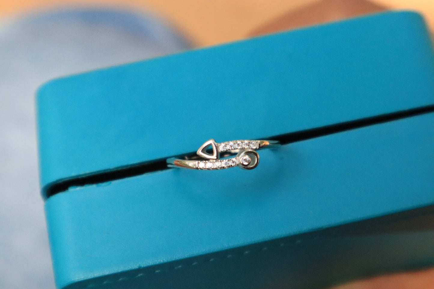 925 Silver Right Arrow Ring