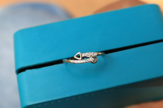 925 Silver Right Arrow Ring