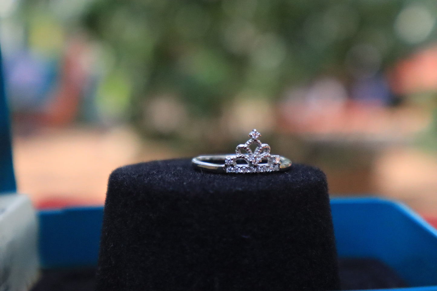 Sterling Silver Regal Crown Ring - Zubee Silver