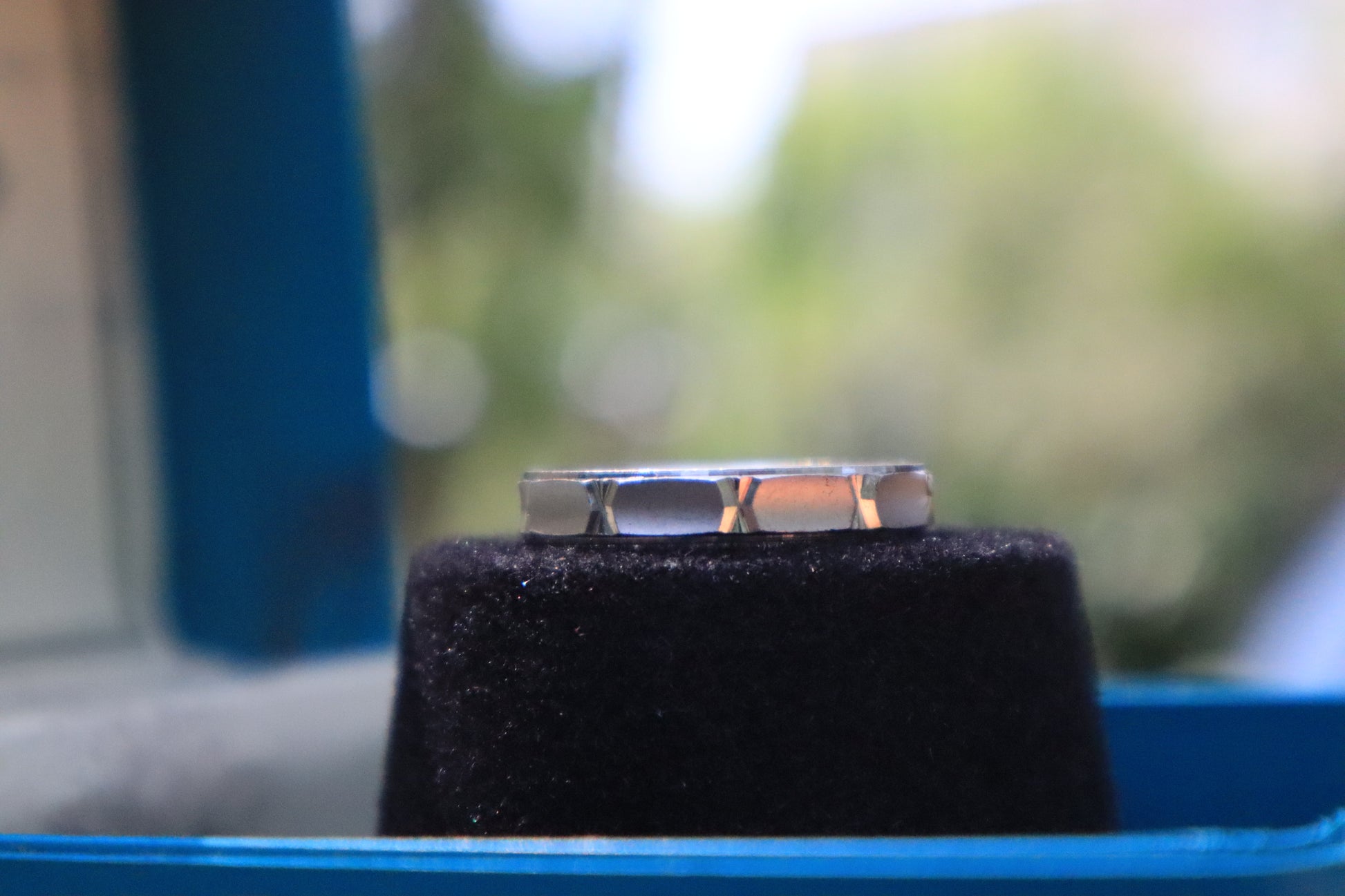 Sterling Silver Box Cut Plain Ring - Zubee Silver