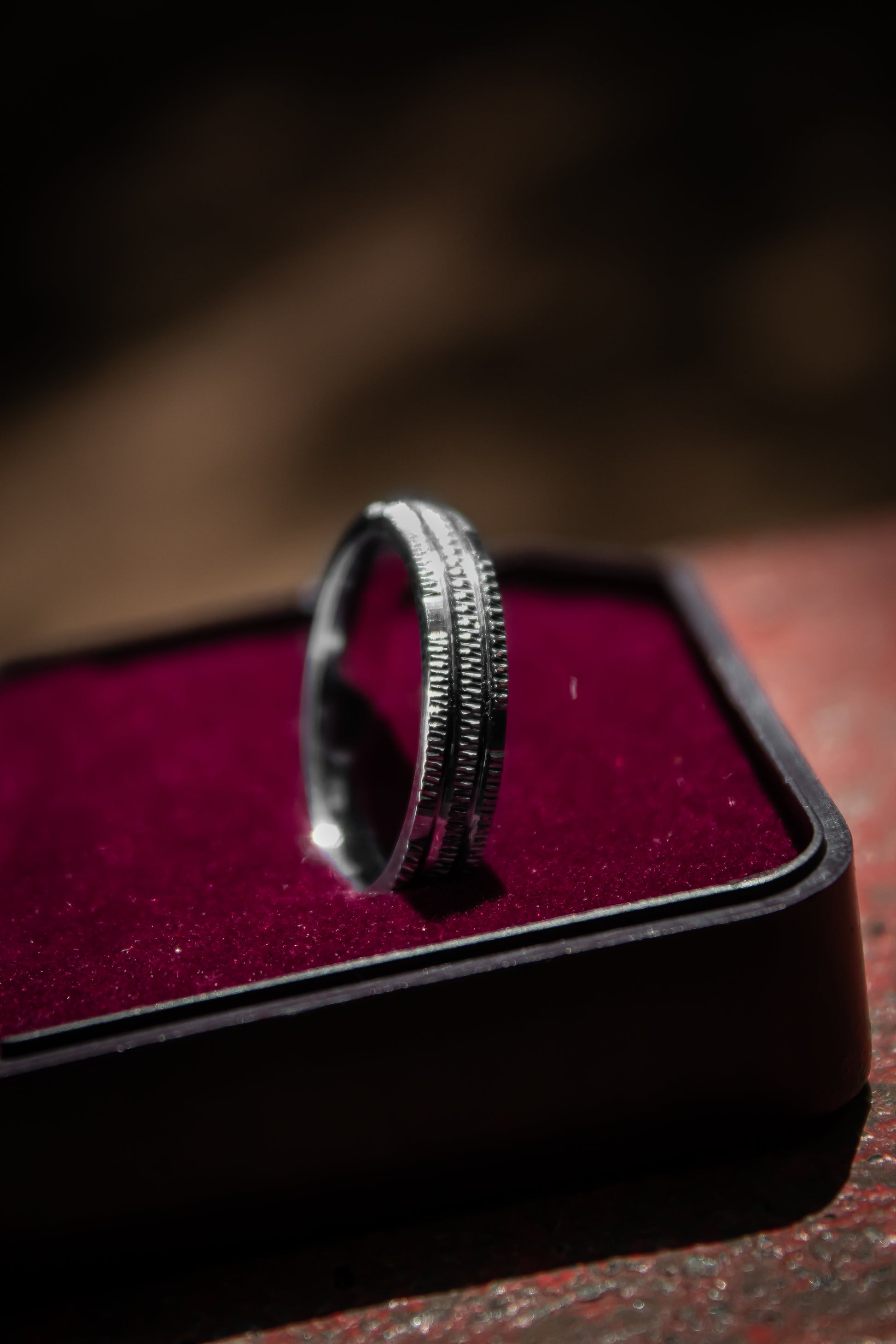 925 Silver Spotted Lines Ring for Men - Zubee Silver